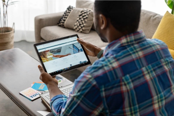 Linkedin: Ideal For Professional Connections - Astoundz Seo | Web | Ppc | Social
